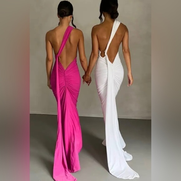 Dresses & Skirts - The Unforgettable Pink Elegant Plunging Backline Backless Evening Cocktail Gown